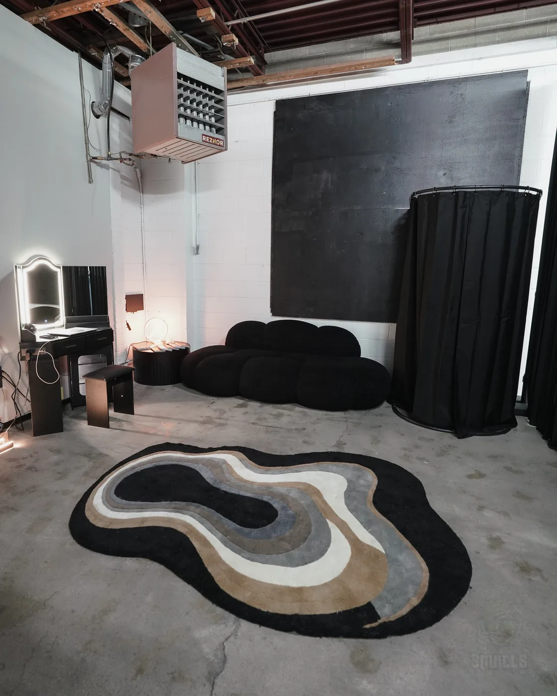 Final Lap studio lounge and private changing area
